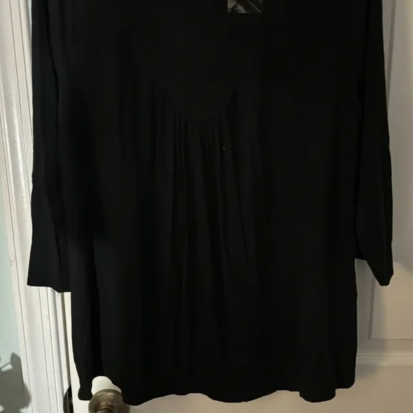 GREEN ENVELOPE WOMENS SHIRT - Picture 3 of 5